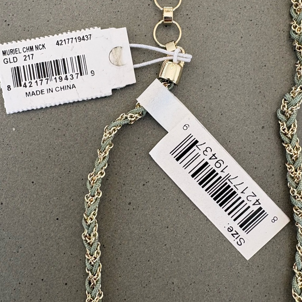 Kendra Scott Gold-Tone Necklace with Iridescent Stone and White Pearl - Picture 4 of 7